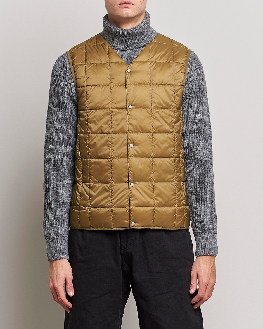 Homme | Manteaux Et Vestes | TAION | V-Neck Lightweight Down Vest Beige
