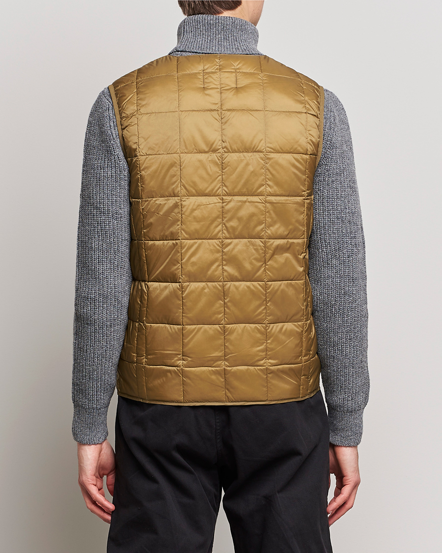 Homme | Manteaux Et Vestes | TAION | V-Neck Lightweight Down Vest Beige