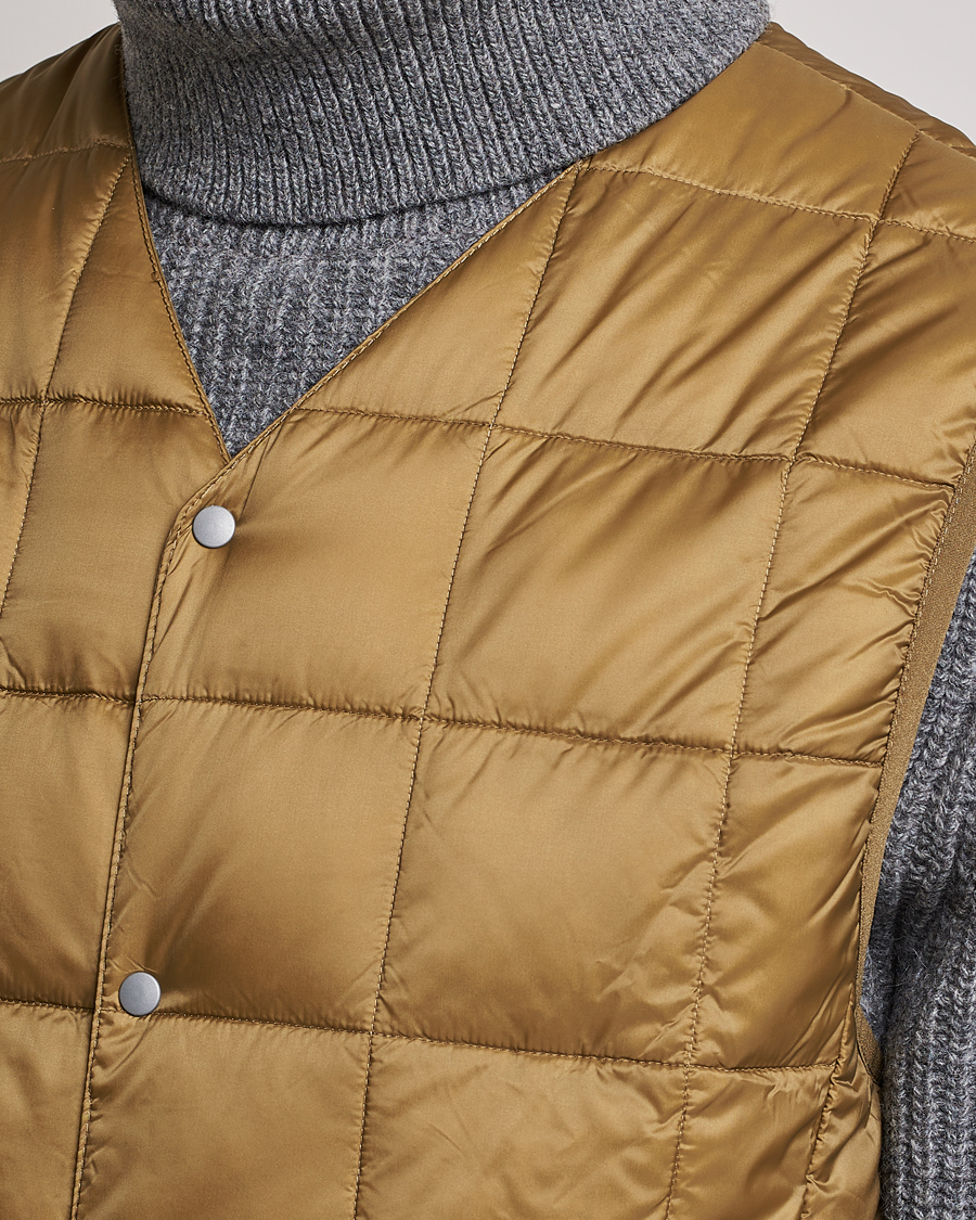 Homme | Manteaux Et Vestes | TAION | V-Neck Lightweight Down Vest Beige