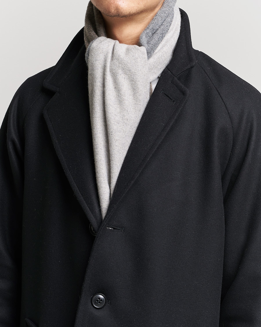 Homme | Begg & Co Brook Recycled Cashmere/Merino Scarf Natural | Begg & Co | Brook Recycled Cashmere/Merino Scarf Natural