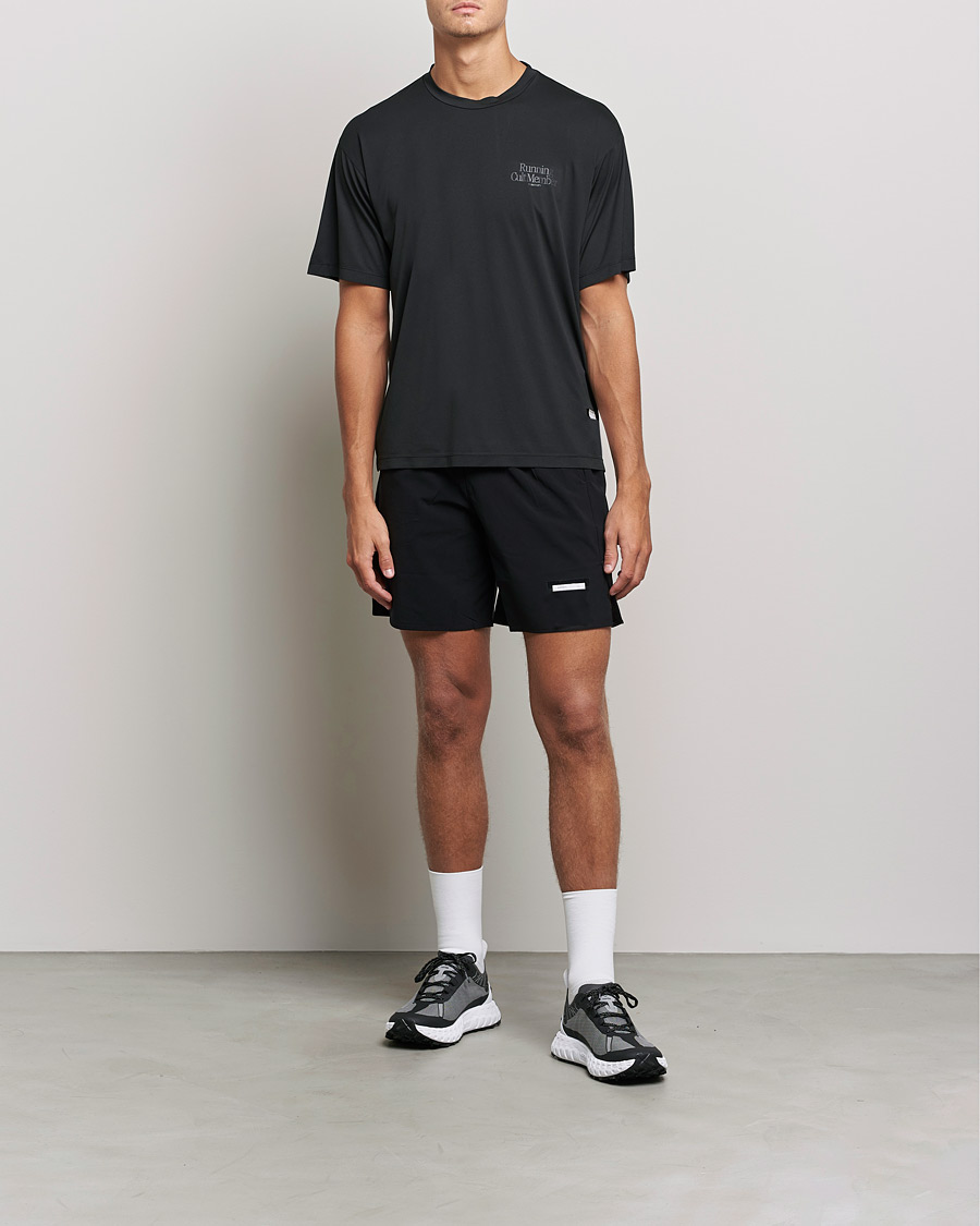 Homme | T-shirts | Satisfy | AuraLite T-Shirt Black