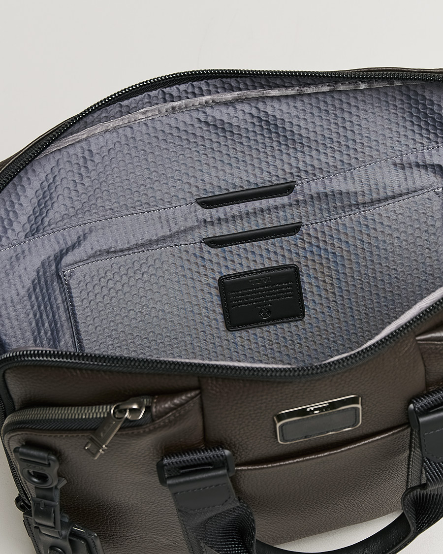 Homme | TUMI Alpha Bravo Acadamy Leather Brief Dark Brown | TUMI | Alpha Bravo Acadamy Leather Brief Dark Brown