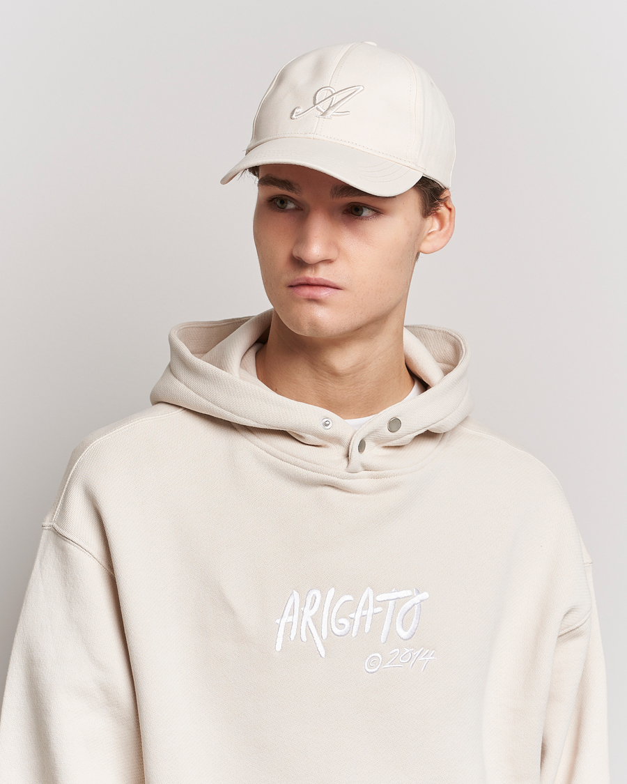 Homme | Axel Arigato Signature Cap Ecru/Black | Axel Arigato | Signature Cap Ecru/Black