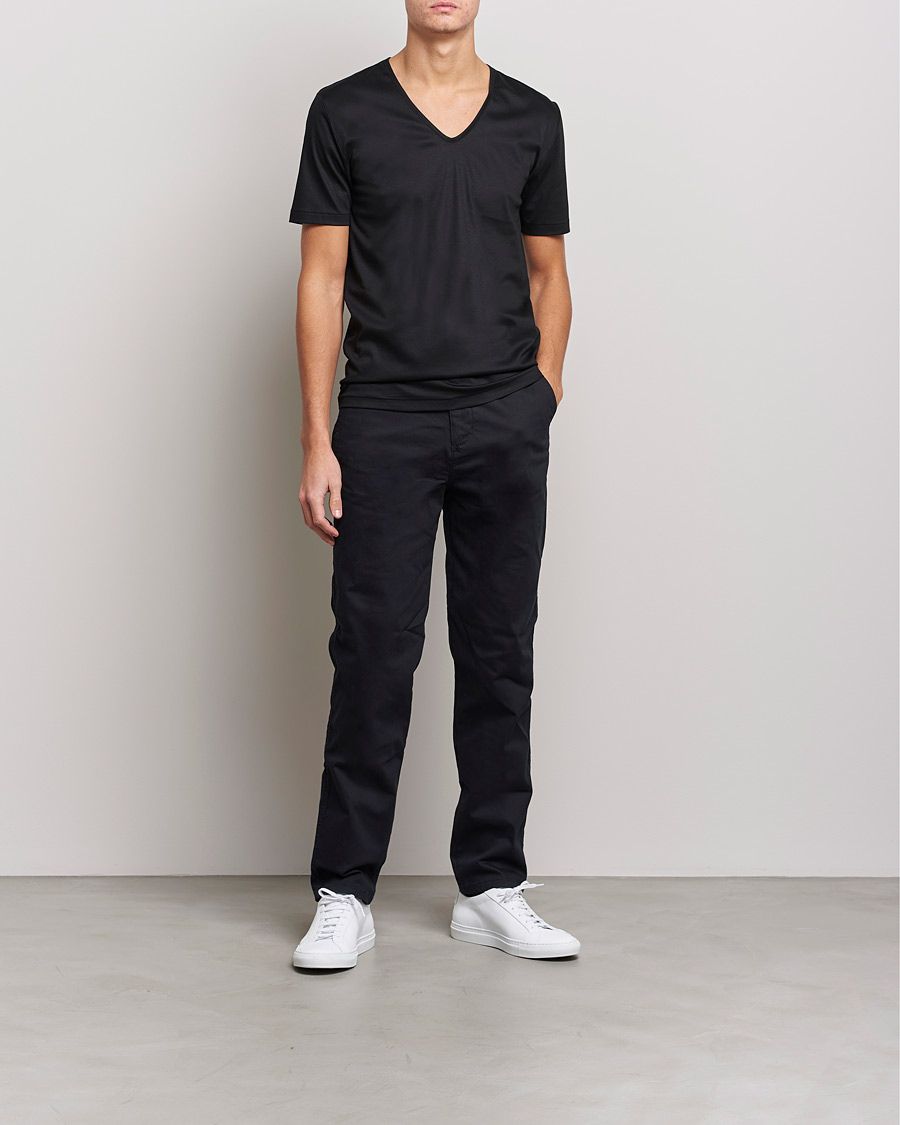 Homme | T-shirts | Zimmerli of Switzerland | Sea Island Cotton V-Neck T-Shirt Black