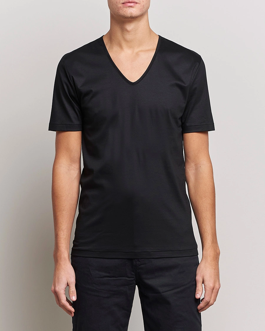 Homme |  | Zimmerli of Switzerland | Sea Island Cotton V-Neck T-Shirt Black