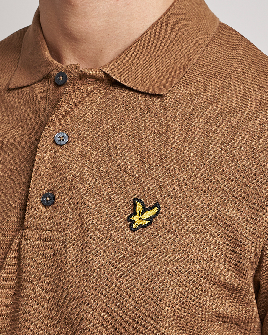 Homme | Polos | Lyle & Scott | Chunky Slub Pique Polo Camel Bronze