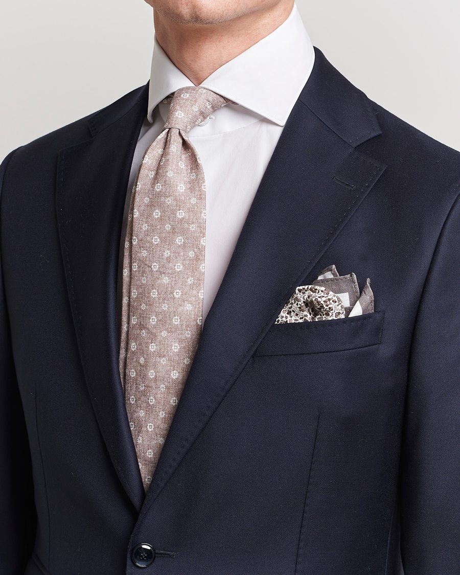 Homme | Amanda Christensen Box Set Printed Linen 8cm Tie With Pocket Square Beige | Amanda Christensen | Box Set Printed Linen 8cm Tie With Pocket Square Beige