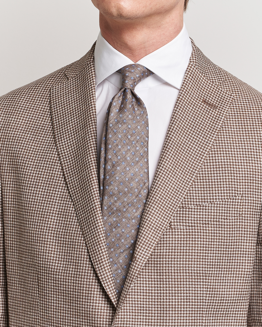 Homme | Amanda Christensen Linen Printed Medallion 8cm Tie Brown | Amanda Christensen | Linen Printed Medallion 8cm Tie Brown