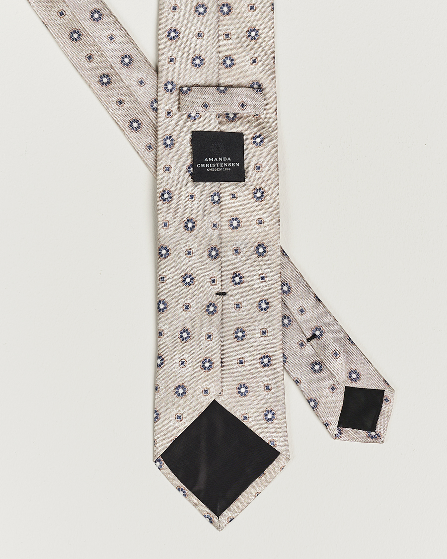 Homme | Amanda Christensen Silk Oxford Printed Flower 8cm Tie Cream | Amanda Christensen | Silk Oxford Printed Flower 8cm Tie Cream