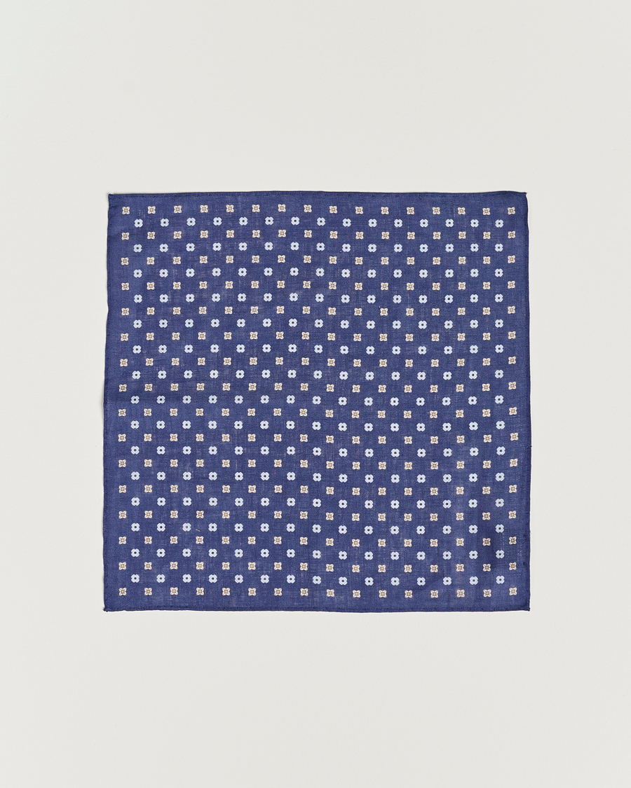 Homme | Amanda Christensen Linen Printed Flower Pocket Square Navy | Amanda Christensen | Linen Printed Flower Pocket Square Navy
