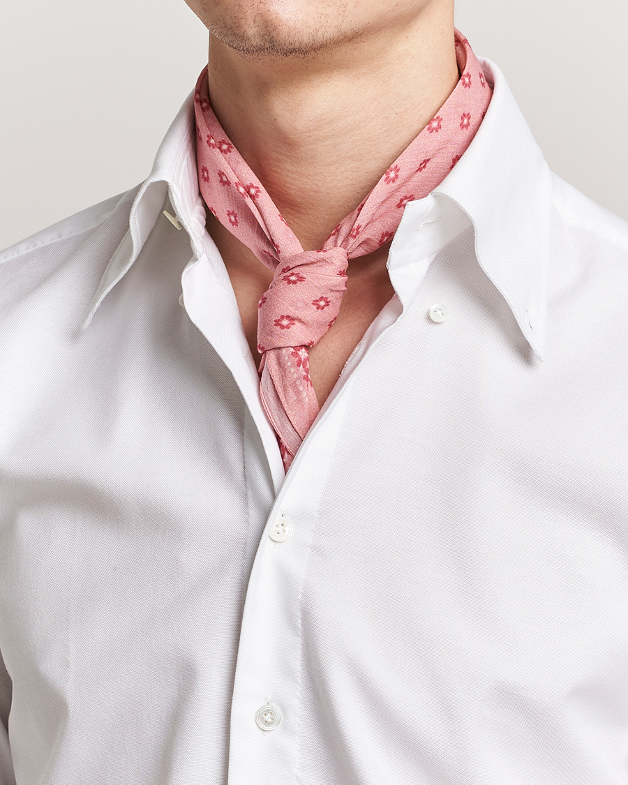 Homme | Amanda Christensen Cotton Voilé Printed Flower Bandana Red | Amanda Christensen | Cotton Voilé Printed Flower Bandana Red