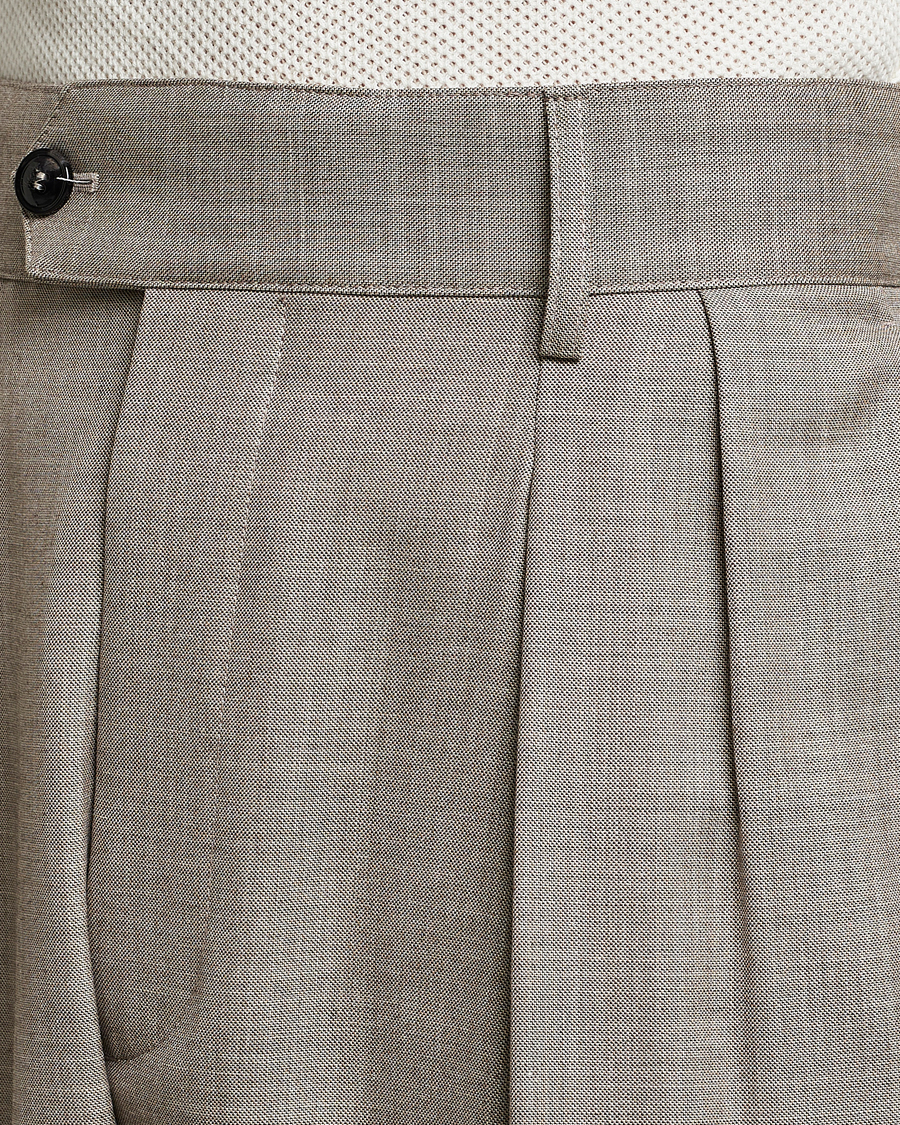 Homme | Pantalons | Giorgio Armani | Pleated Wool Trousers Light Grey