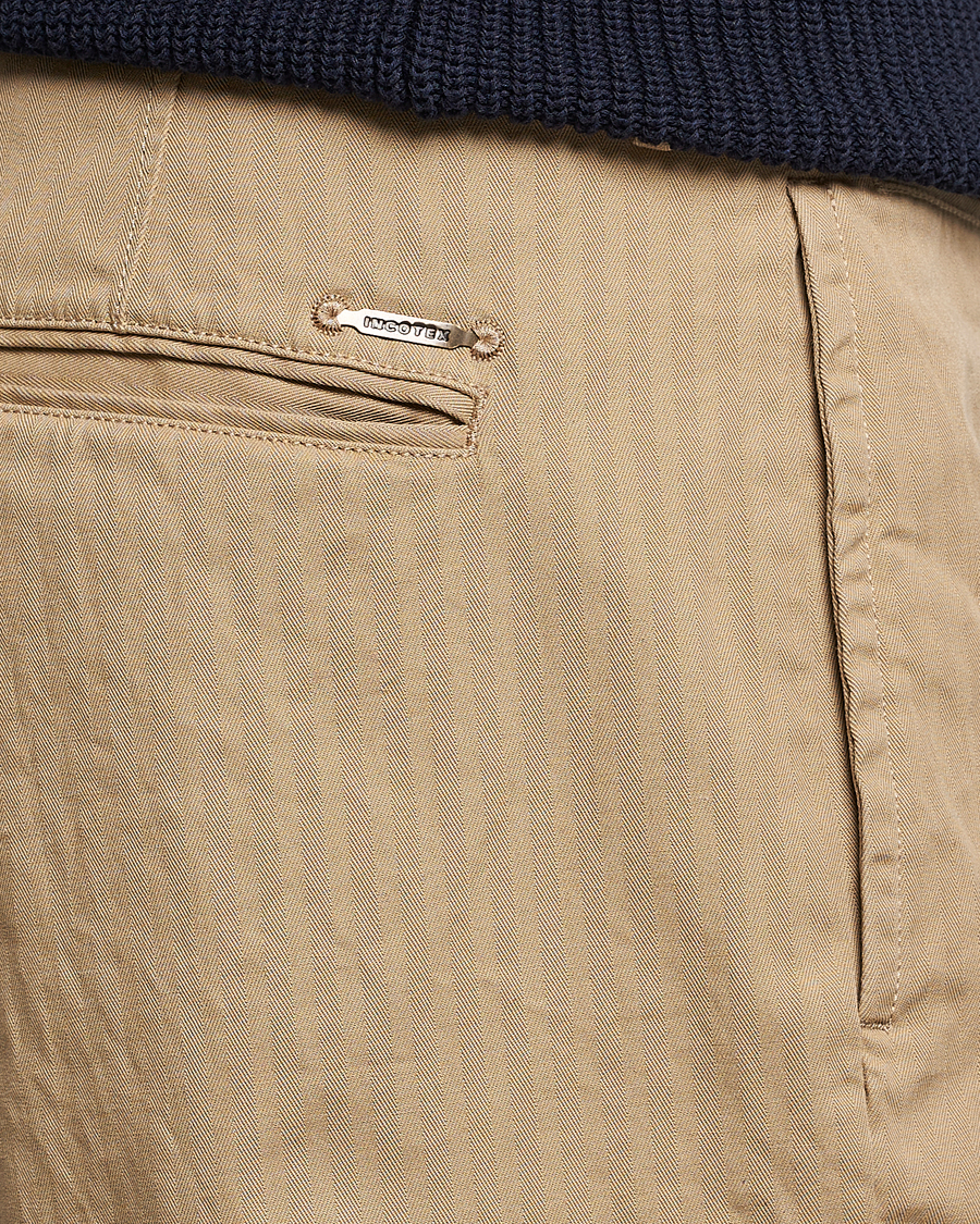 Homme | Pantalons | Incotex | Regular Fit Herringbone Chinos Khaki