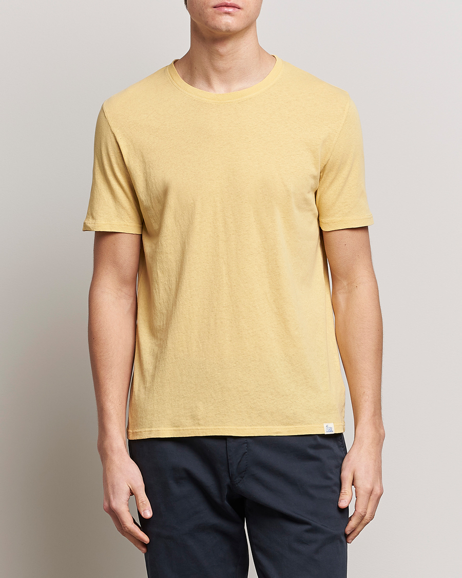 Homme | T-shirts | Merz b. Schwanen | Organic Cotton Washed Crew Neck T-Shirt Yellow