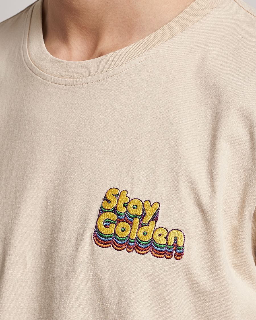 Homme | T-shirts | Nudie Jeans | Roy Logo Crew Neck T-Shirt Cream