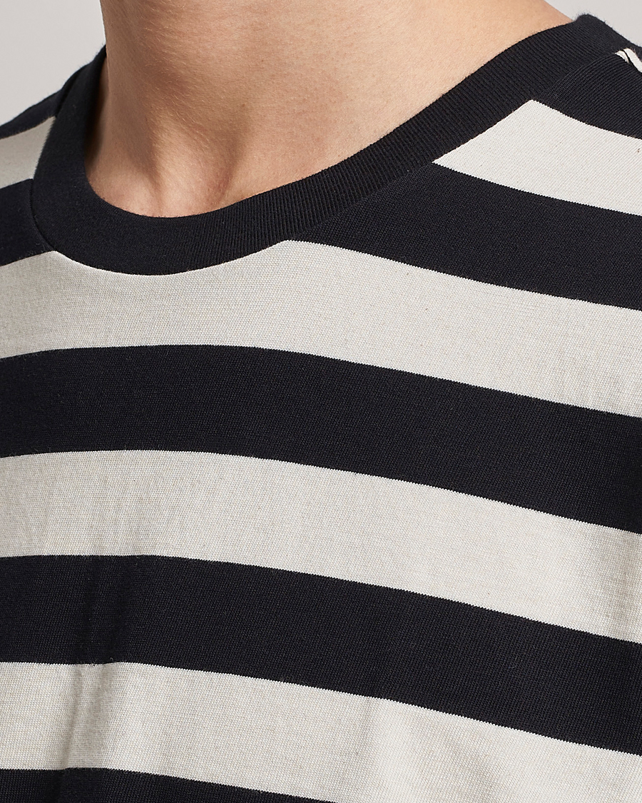Homme | T-shirts | Nudie Jeans | Uno Blockstripe Crew Neck T-Shirt Off White/Black