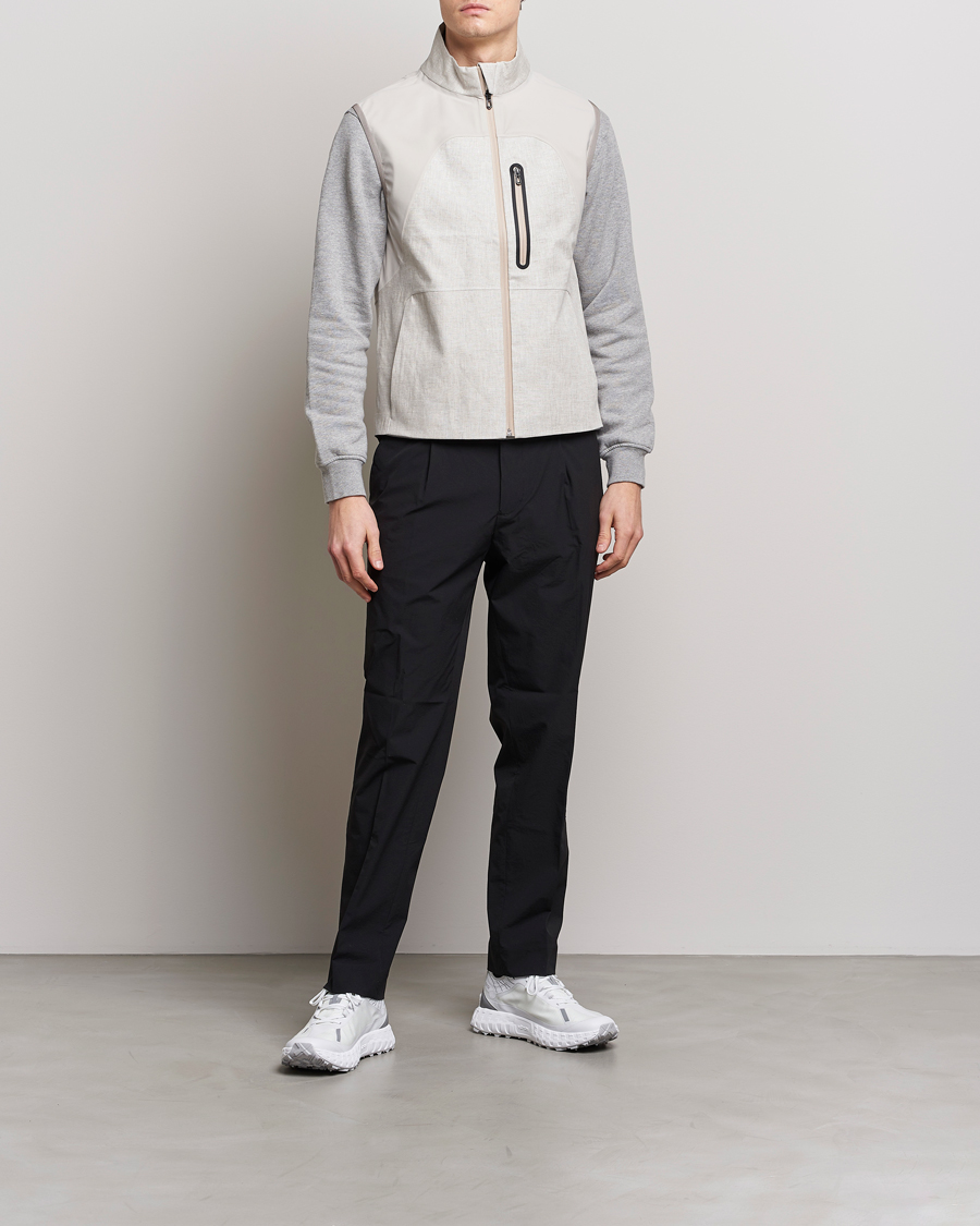 Homme | Gilets | SEASE | V-8 Linen Gilet Light Beige