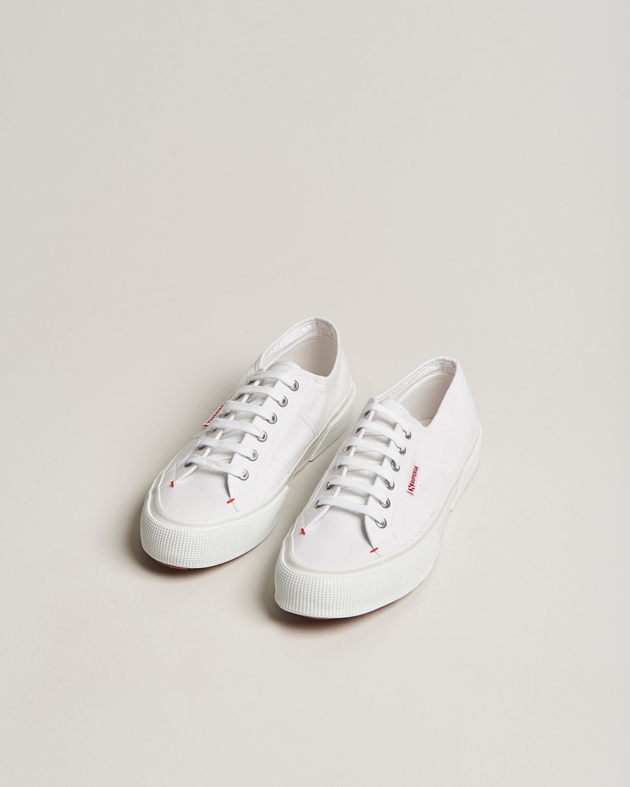 Homme | Superga 2490 Bold Canvas Sneaker White | Superga | 2490 Bold Canvas Sneaker White