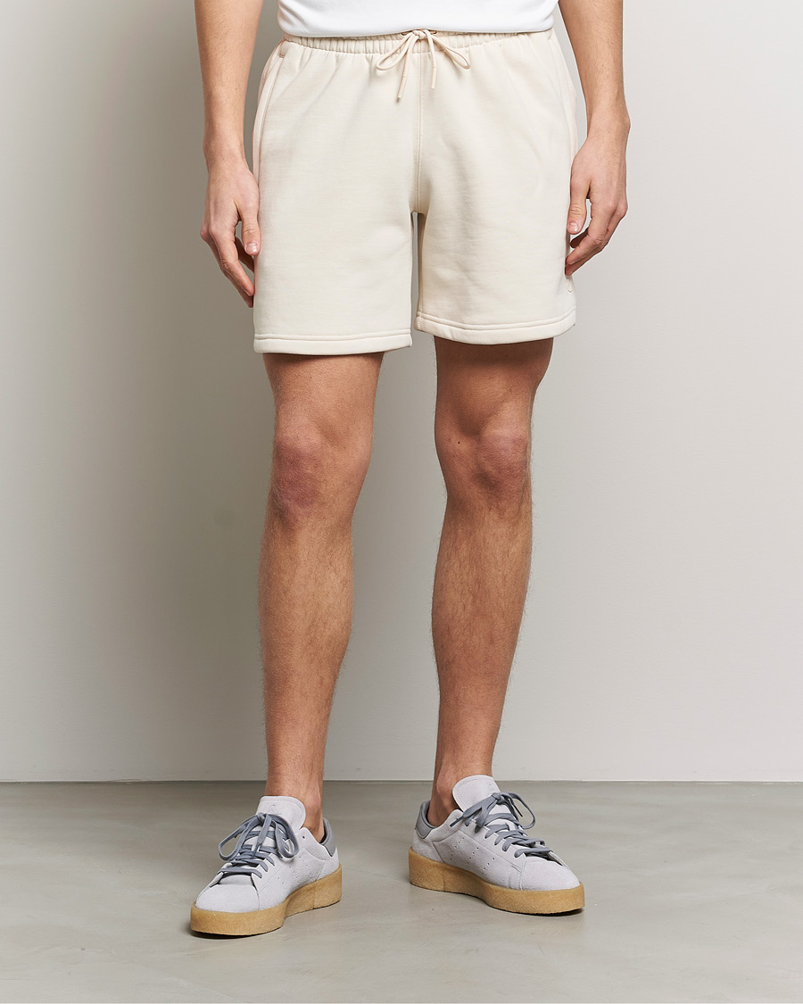 Homme | Shorts | adidas Originals | Essential Shorts Won White