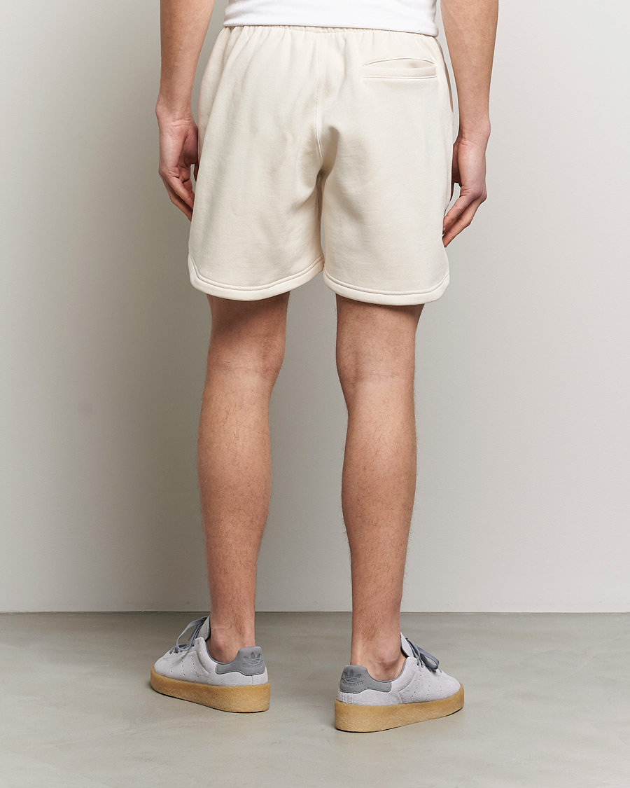 Homme | Shorts | adidas Originals | Essential Shorts Won White