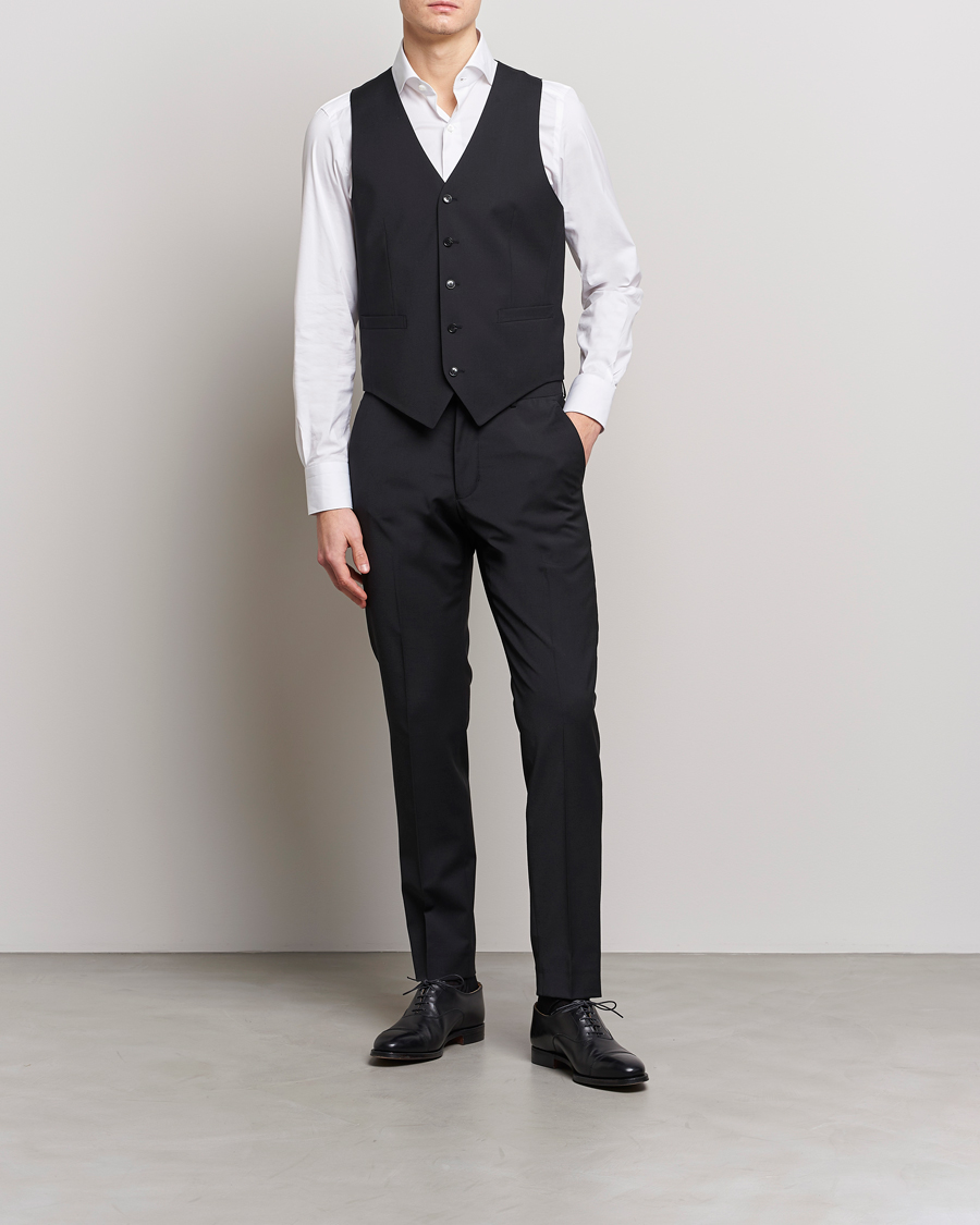 Homme | Blazers | Tiger of Sweden | Wayde Wool Travel Waistcoat Black