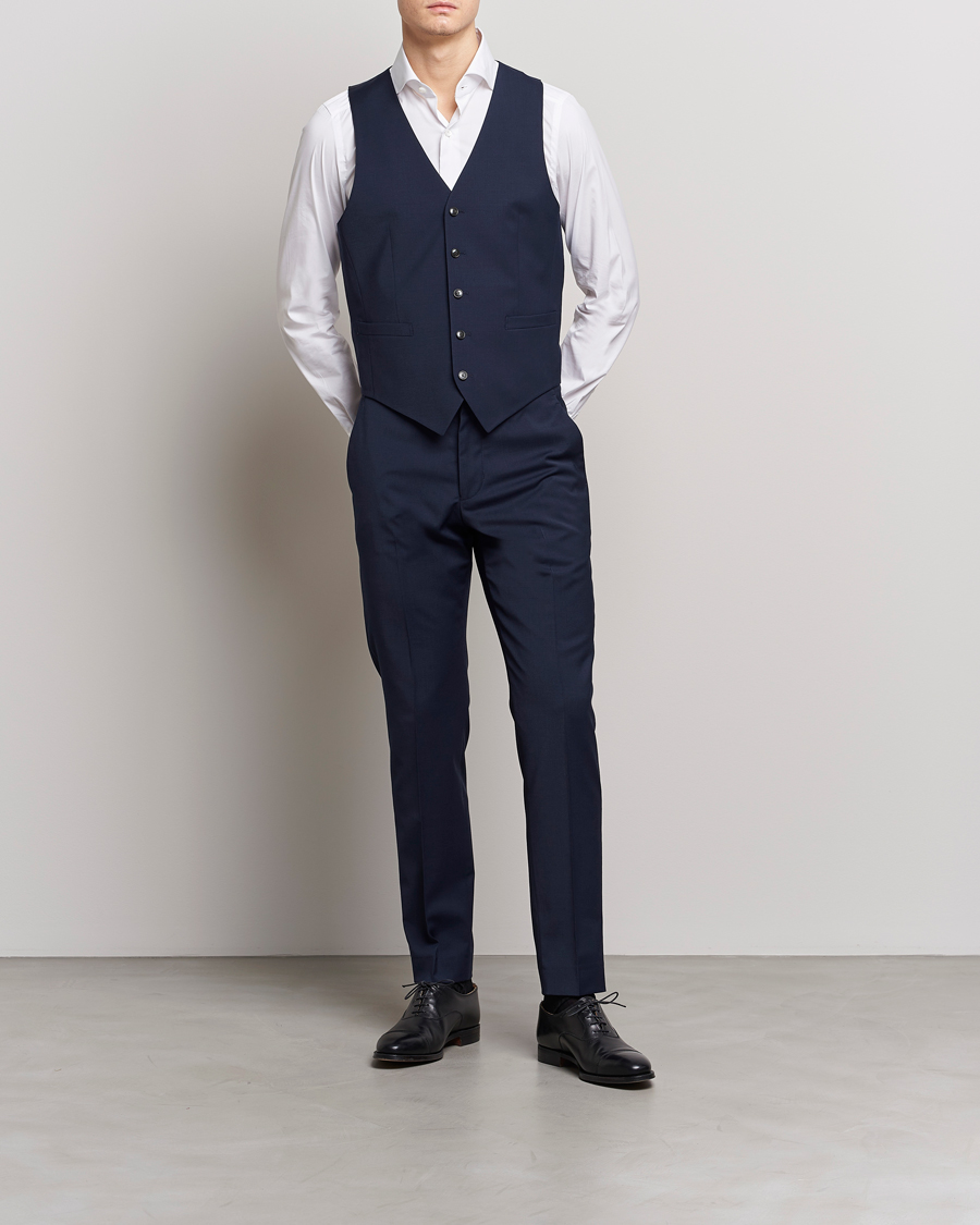 Homme | Blazers | Tiger of Sweden | Wayde Wool Travel Waistcoat Royal Blue