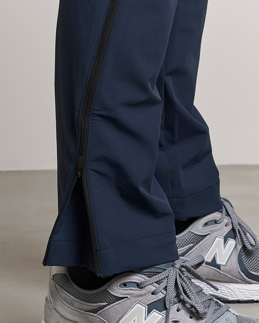 Homme | Pantalons | Peak Performance | Tech Light Woven Scale Pants Blue Shadow