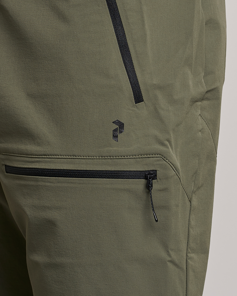 Homme | Shorts | Peak Performance | Stretch Drawstring Tech Shorts Pine Needle