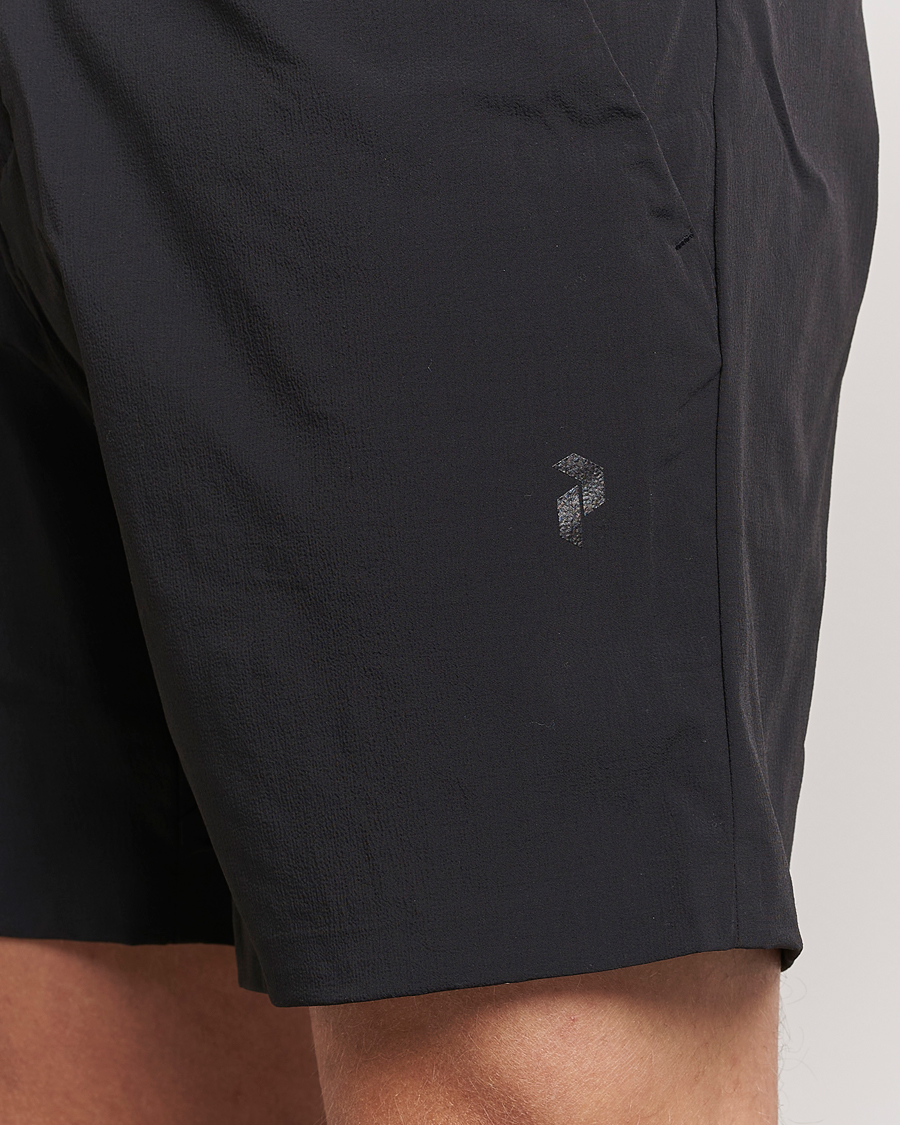 Homme | Shorts | Peak Performance | Vislight Light Shorts Off Black