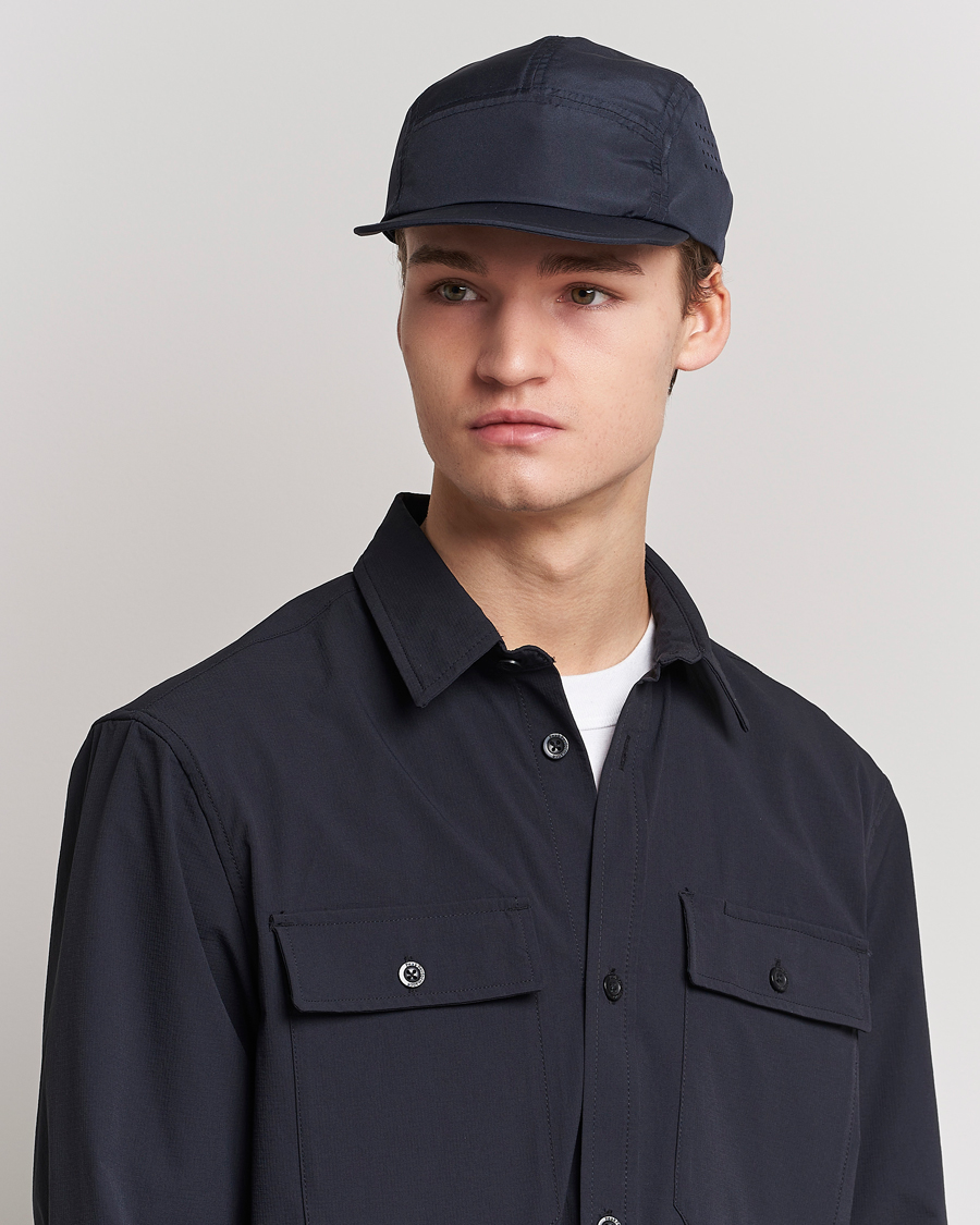 Homme | Peak Performance Lightweight Cap Salute Blue | Peak Performance | Lightweight Cap Salute Blue