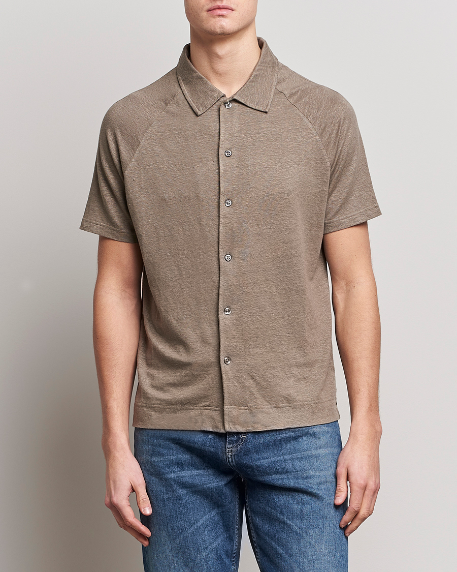 Homme | Chemises | Oscar Jacobson | Albin Short Sleeve Linen Polo Taupe