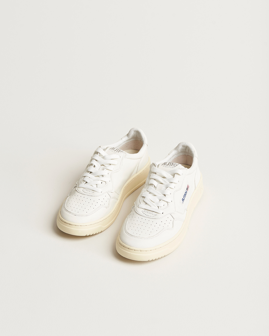Men | White Sneakers | Autry | Medalist Low Super Soft Goat Leather Sneaker White