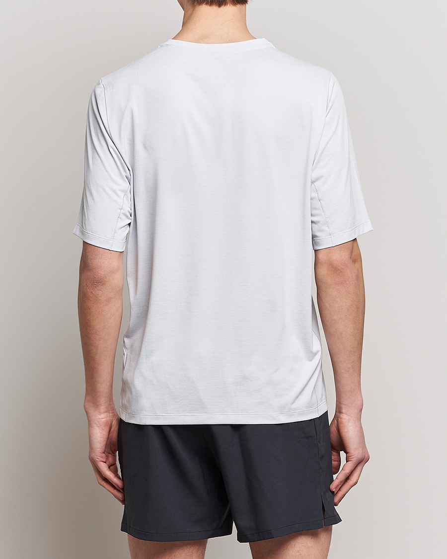 Homme | T-shirts | Arc'teryx | Cormac Bird Logo Crew Neck T-Shirt Atmos Heather