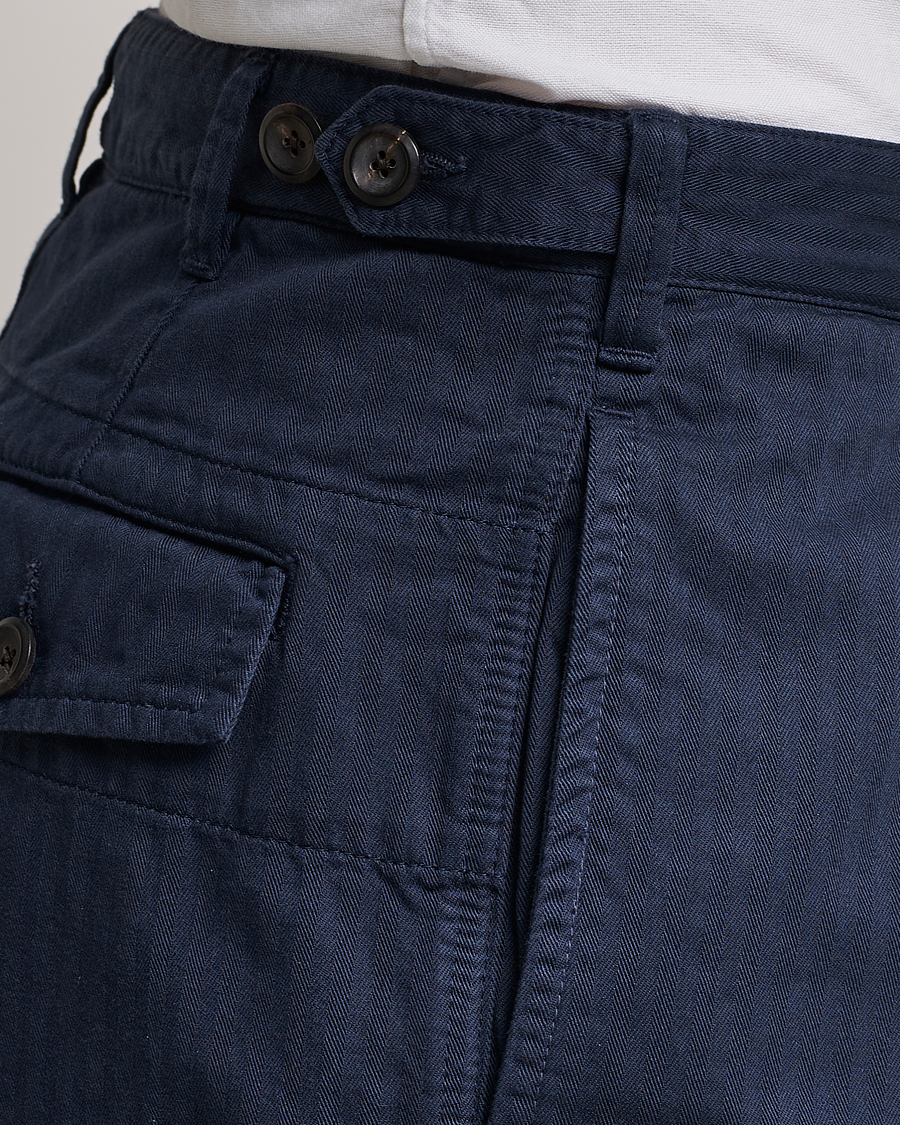 Homme | Pantalons | Drake's | Cotton Herringbone One Pleat Chino Navy
