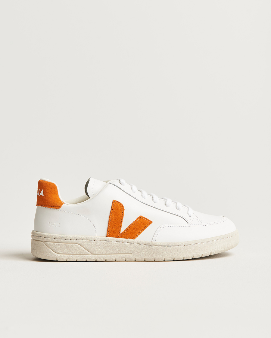 Homme | Veja V-12 Sneaker Extra White/Pumpkin | Veja | V-12 Sneaker Extra White/Pumpkin