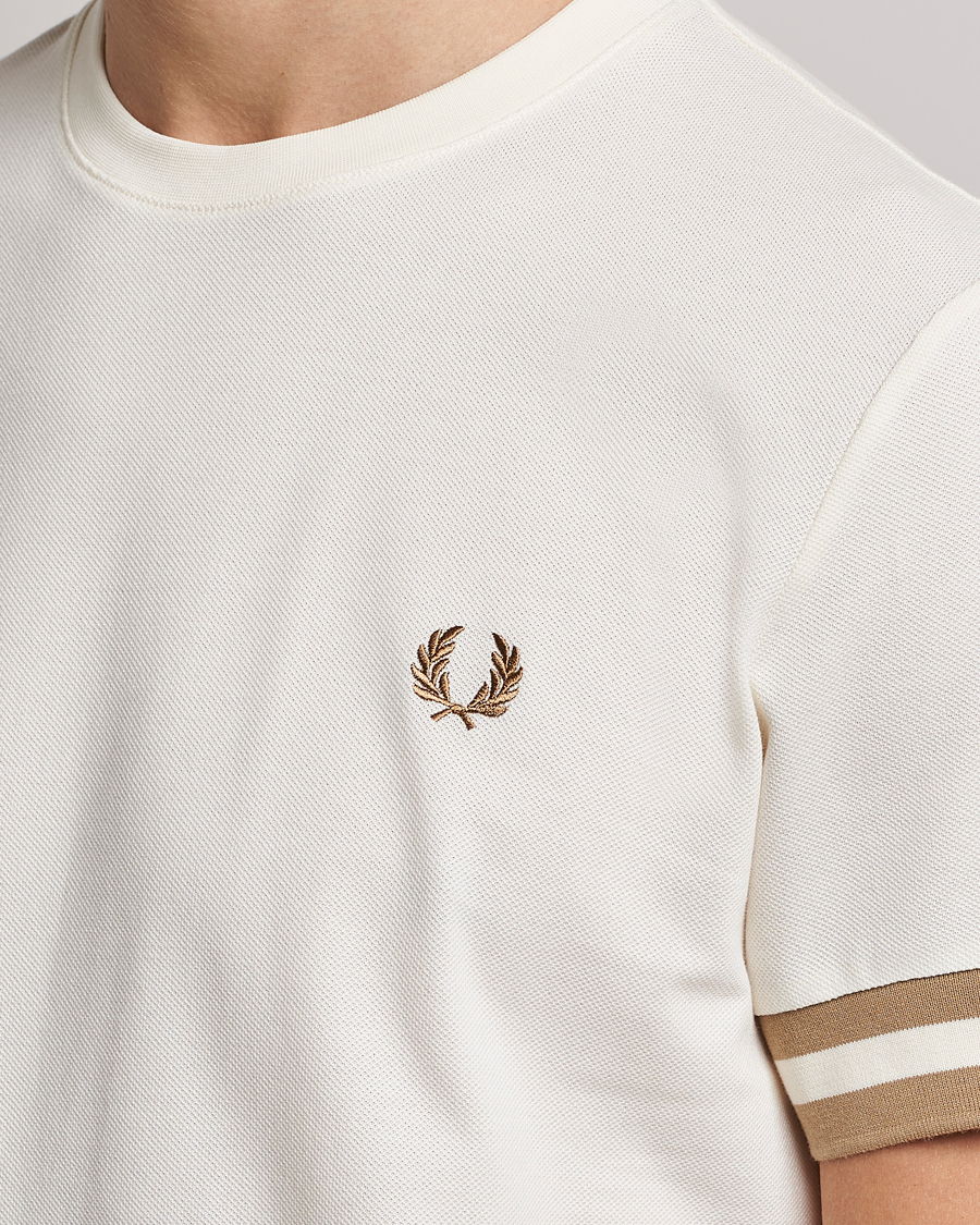 Homme | T-shirts | Fred Perry | Boled Tipped Pique T-Shirt Ecru