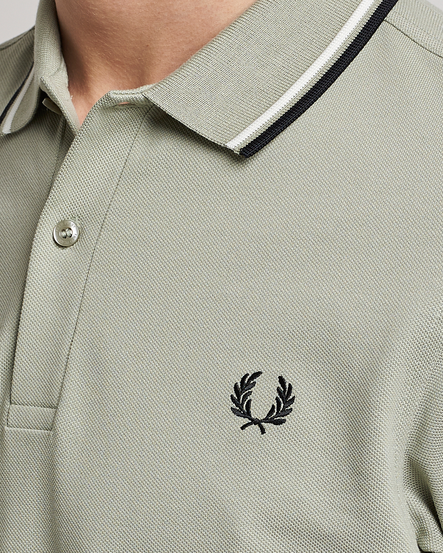 Homme | Polos | Fred Perry | Twin Tipped Polo Shirt Sea Gras