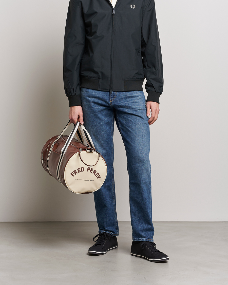 Homme | Fred Perry Classic Barrel Bag Tan | Fred Perry | Classic Barrel Bag Tan