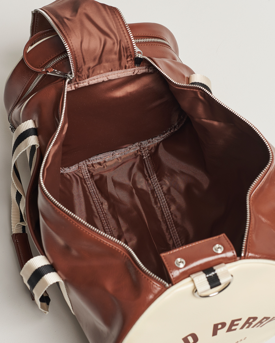 Homme | Fred Perry Classic Barrel Bag Tan | Fred Perry | Classic Barrel Bag Tan