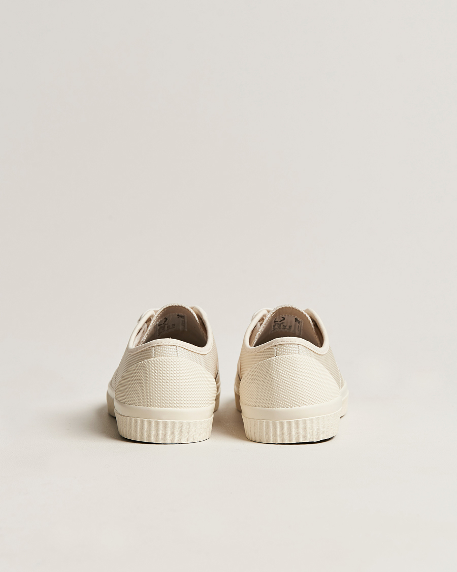 Homme | Fred Perry Hughes Low Canvas Sneaker Ecru | Fred Perry | Hughes Low Canvas Sneaker Ecru