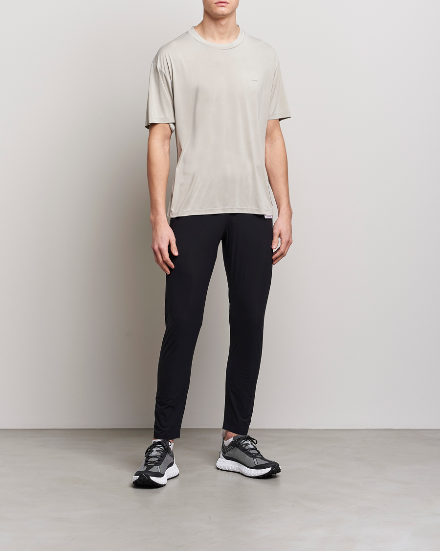 Homme | T-shirts | Satisfy | AuraLite T-Shirt Mineral Dune