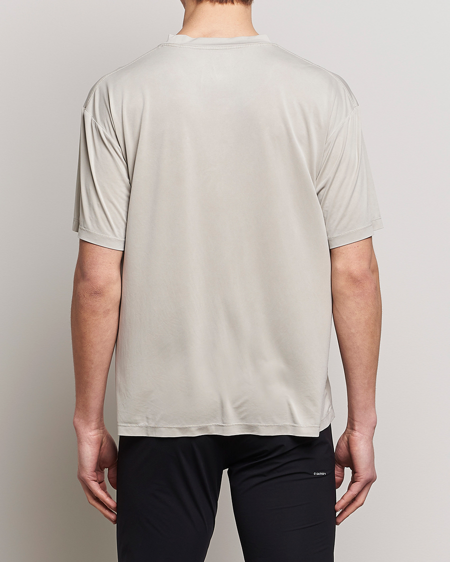 Homme | T-shirts | Satisfy | AuraLite T-Shirt Mineral Dune