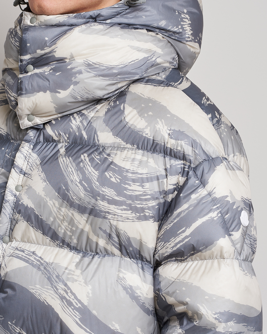 Homme | Manteaux Et Vestes | Moncler Genius | 4 Moncler Hyke Galenstock Print Down Jacket Camo