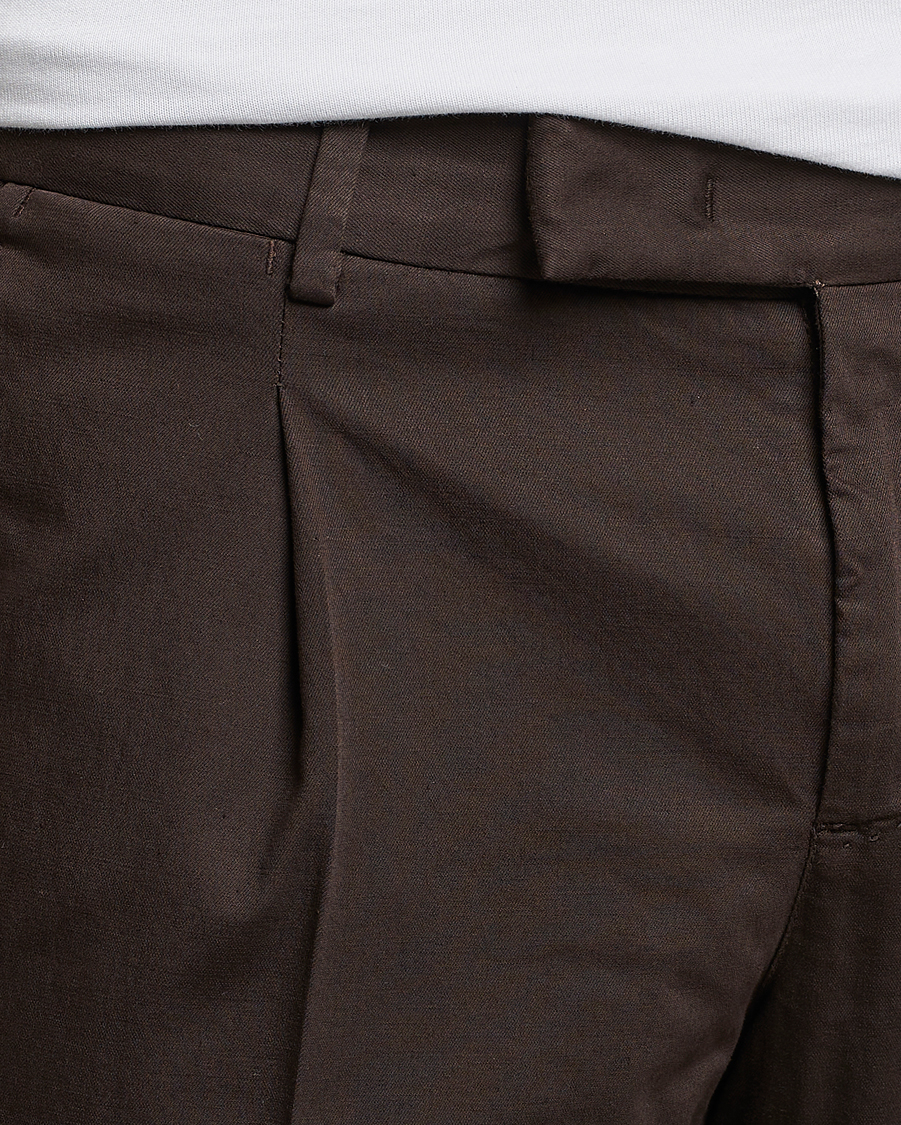 Homme | Pantalons | PT01 | Slim Fit Pleated Linen Blend Trousers Chocolate