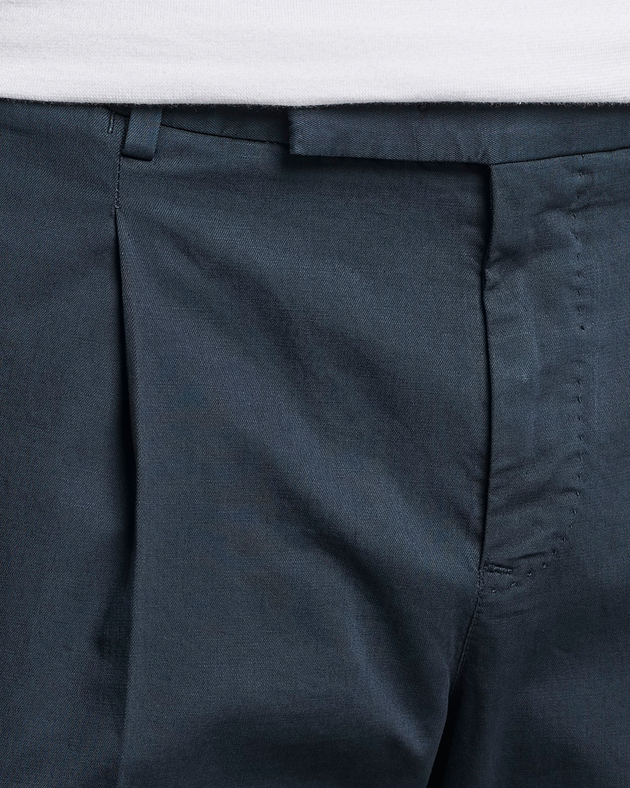 Homme | Pantalons | PT01 | Slim Fit Pleated Linen Blend Trousers Navy