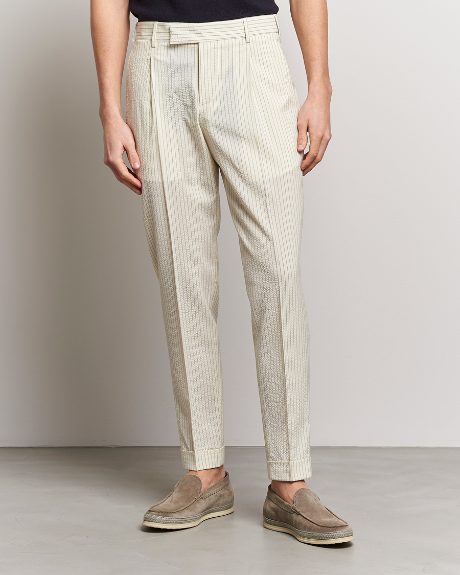 Homme | Pantalons | PT01 | Slim Fit Pleated Wool Seersucker Trousers Off White