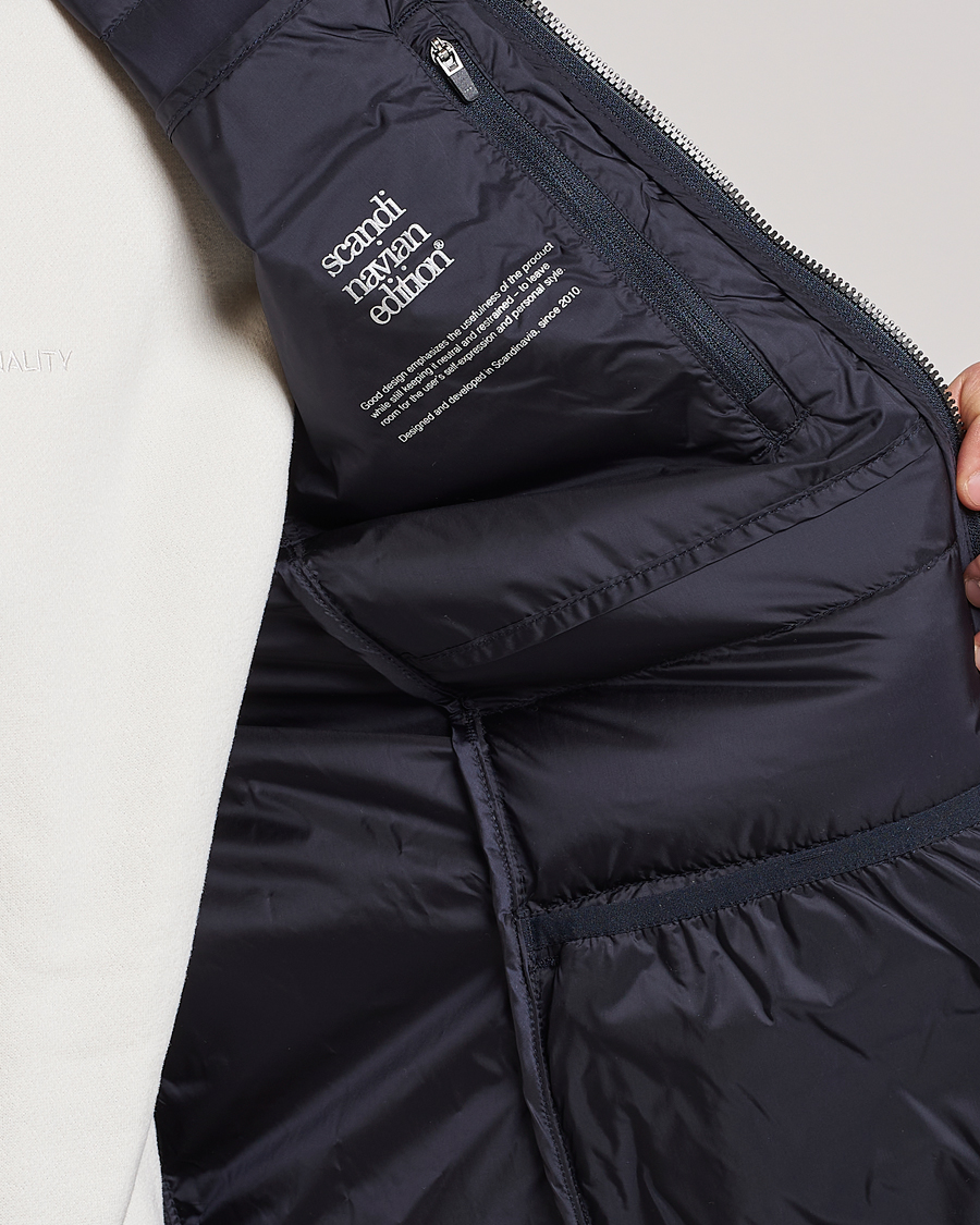 Homme | Gilets | Scandinavian Edition | Ratio Lightweight Padded Vest Midnight Blue
