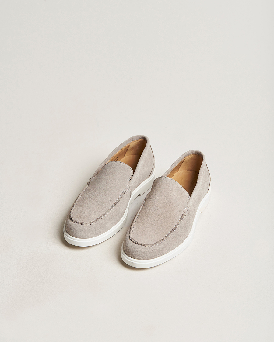 Homme | Loafers | Loake Shoemakers | Tuscany Suede Loafer Stone