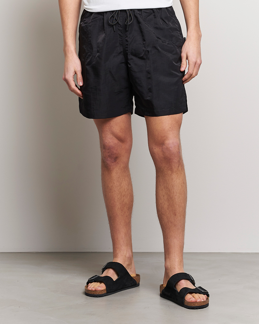 Homme | Sections | Sunflower | Mike Shorts Black