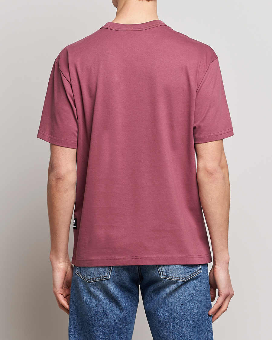 Homme | T-shirts | New Balance | Athletics Warped T-Shirt Washed Burgundy
